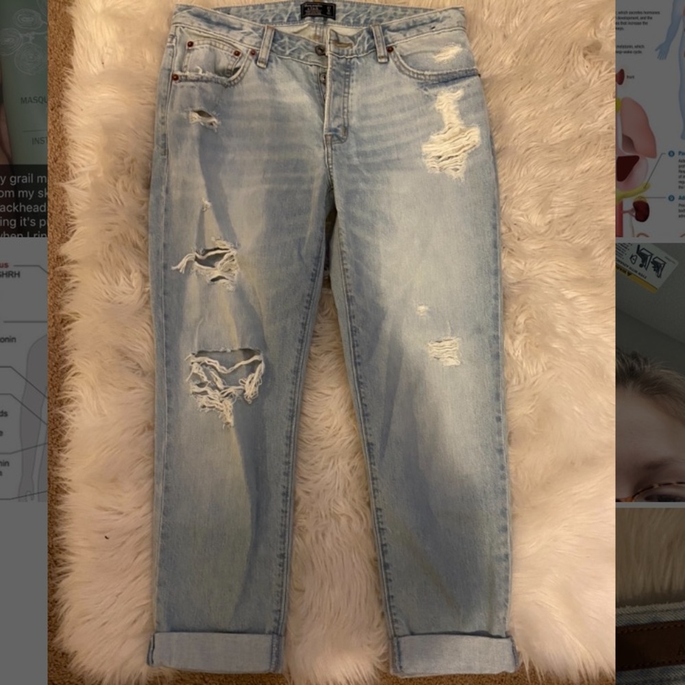 Abercrombie & Fitch Ripped Boyfriend Jeans